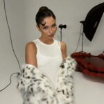 Anna Shurochkina Instagram - Backstage moments📸 сегодня первый день весны, мои дорогие, и я, как никогда, чувствую ресурс для роста в творчестве)🍃весь последний месяц у меня гастроли, съемки, спорт и все по новой…и это меня очень заряжает! Я чувствую, что снова обретаю себя после долго перерыва в карьере💫 интересно узнать, какой вайб будет для следующего трека? Как думаете?))