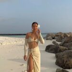 Anna Shurochkina Instagram – Счастье – это состояние ума 🌺

p.s. Читаю сейчас книгу об этом…

@emeraldmaldivesresortspa

#emeraldmaldivesresortspa #NaturalElegance #emeraldmaldives Emerald Maldives Resort & Spa
