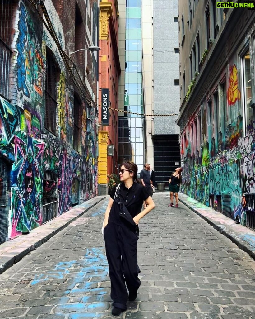 Anne Nakamura Instagram - 🎨🎪😎☕️🥐🎠 @poloralphlauren @ralphlauren Melbourne, Australia