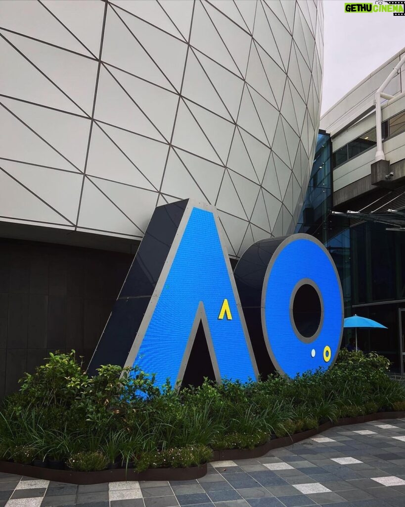 Anne Nakamura Instagram - 🎾 Melbourne for AO2023 🎾 @ralphlauren @poloralphlauren @australianopen #AusOpen2023 #poloralphlauren Melbourne Park Tennis Centre