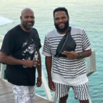 Anthony Anderson Instagram - We had a great time on @nurai_island jet skis, chefs, unparalleled service and lots of love! thank you for hosting us for the day. @melt.Mideast #justakidfromcompton #huskyandhandsome #nuraiisland #acbarbeque #meltgolfclassicbysteveharvey #imabudhani Nurai Island