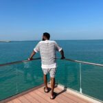Anthony Anderson Instagram - We had a great time on @nurai_island jet skis, chefs, unparalleled service and lots of love! thank you for hosting us for the day. @melt.Mideast #justakidfromcompton #huskyandhandsome #nuraiisland #acbarbeque #meltgolfclassicbysteveharvey #imabudhani Nurai Island