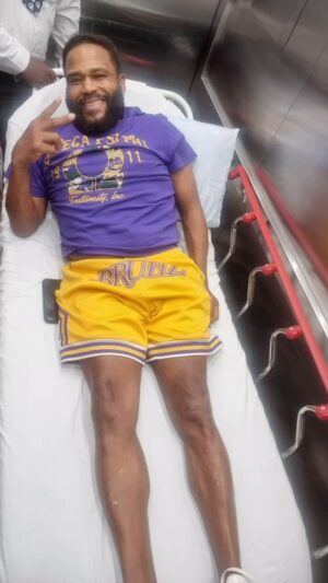 Anthony Anderson Instagram - I spent the night in the emergency room. Movie set fight gone wrong. Me against two goons and a chair! Guess who didn’t win! Who needs a stuntman? Me that’s who! I’m not as young as I used to be! CT scan and X-rays showed nothing fractured or broken in my back just a deep contusion. That chair will never be the same though! Bloodied and bowed but never broken! #RQQ #G20 #setlife #moviefights #justakidfromcompton #huskyandhandsome #bidzaddy #acbarbeque