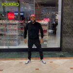 Anthony Anderson Instagram - When the spirit moves me I get my @mchammer on where ever, whenever! Century City mall Cape Town! Can’t Touch This! #justakidfromcompton #fromcomptontocapetown #huskyandhandsome #acbarbeque Cape Town, South Africa