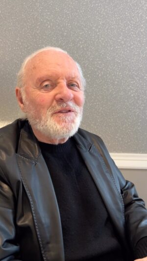 Anthony Hopkins Instagram - From Ireland, with love. 🍀