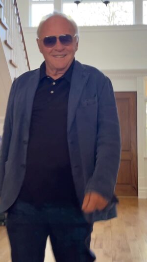 Anthony Hopkins Instagram - Ready for the runway… 🚀