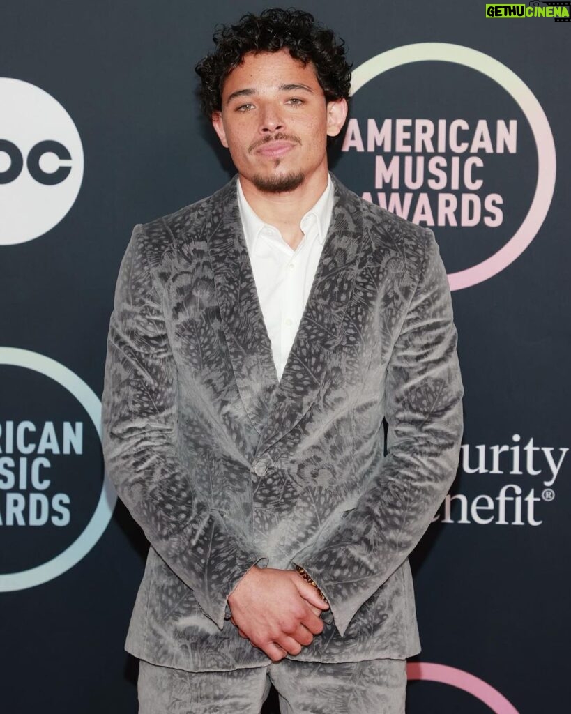 Anthony Ramos Instagram - American Music Awards. #AMAs2021