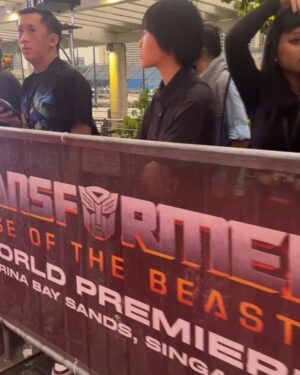 Anthony Ramos Instagram - SINGAPORE i love you

onto the next stop ✈️ 
@transformersmovie #RiseOfTheBeasts WORLD TOUR 🌎