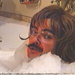 Anton Lapenko Instagram - ФЕШЕНЕБЕЛЬНАЯ ХОУМ ПАТИ С РИЧАРДОМ САПОГОВЫМ #приемлемо #антонлапенко #ричардсапогов