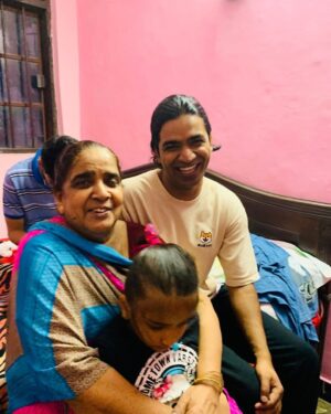 Anupam Tripathi Instagram - Happy International Mother’s Day to you all :-) I am blessed because of you maa :-) #happyinternationalmothersday