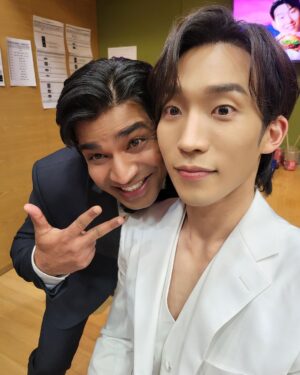 Anupam Tripathi Instagram - A moment of joy with my brother:-) at #2021mbc방송연예대상 @leesangyi_