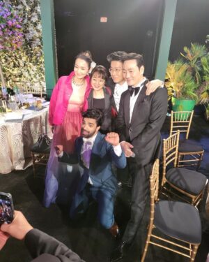 Anupam Tripathi Instagram - Squid Game family together :-)
love forever 😍
행복한 가족, 사랑스러운 가족, 늘 함께 있는 가족 :-)
늘 감사합니다 😊 @sagawards @squidgamenetflix