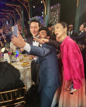 Anupam Tripathi Instagram - Squid Game family together :-)
love forever 😍
행복한 가족, 사랑스러운 가족, 늘 함께 있는 가족 :-)
늘 감사합니다 😊 @sagawards @squidgamenetflix