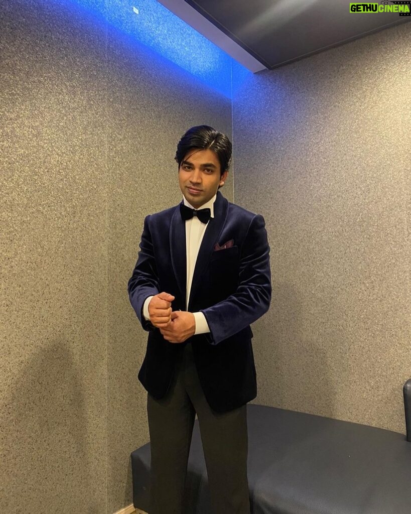 Anupam Tripathi Instagram - Opening Ceremony :-) 1st Day at 1st Ulsan international film festival 2021, as honorary ambassador for this prestigious film festival :-) @uiff_korea #제1회울산국제영화제 #제1회울산국제영화제개막식