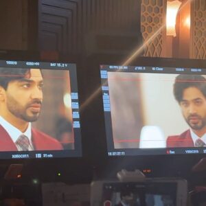 Anupam Tripathi Instagram - 🫰KINGTHELAND🫰 Prince Sameer{사미르왕자} 👑 Sarang {사랑}😍 My friend woni{구원}😍in one 🖼️ I feel blessed to work and share screen with these two beautiful, kindhearted souls ,who inspire millions of people like me all over the world to be persistent in what we love to do as work with sheer love,laughter and compassion :-) And be passionate be positive about it :-) Thank you 😊 아주 멎진,아름다운 선배님들스 @le2jh @yoona__lim 🤩🫶 Thank you 🙏 #kingtheland #킹더랜드 #koreandrama it was really joyful to work with you all on set :-) @jtbcdrama @netflixkr Prince Sameer{사미르왕자}the character to learn from and grow as a better human:-) 배우로서 저한테 아주 소중하고,특별했던 사미르 왕자의 특별출연 in 킹더랜드😍 And thank you all of you here and globally for loving our show where I had special part to play🥹 #kingtheland #koreandrama 🙏🤩 #킹더랜드 #사미르왕자 #princesameer #킹더랜드왕자 #킹더랜드왕자님얼른와요 #킹더랜드왕자님 #아누팜 #anupamtripathi #actor #배우 #actorinkorea #indianactorinkorea #keepmovingforward #keepsmiling #keeplearningkeepgrowing 🎭😍🫶