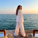 Anusha Dandekar Instagram - Nothing in the world belongs to me but my love #selflove My love is mine all mine… 💖 #2024 tales 📖