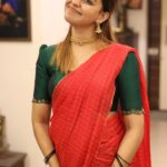 Anusree Instagram - 😉😉😉😉😉 Click @mahesh_bhai Necklace @varuthri_findings #fromgallery #oldpics #picsfromgallery