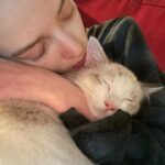 Anya Taylor-Joy Instagram - 🦊Outback cuddles🦊 Introducing Kitsune…we’re in love🌹