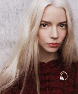 Anya Taylor-Joy Instagram - 🩸🌹🩸

Man oh man THANK YOU @vogueaustralia ( and Australia in general tbh) for being so graciously welcoming to me these past months… it has been ( and continues to be) a wild and wonderful ride 😉

Ps @jessrubyjames you are a DREAM :)

Pps @hannahroserose a personal thank you from Kitsune himself. He too thinks you’re gorgeous :)