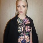 Anya Taylor-Joy Instagram - 💋DIOR💋 Merci à tous