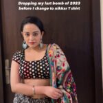 Apoorva Arora Instagram - It’s either my best sarees or nikkar T shirt.