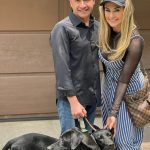Aracely Arámbula Instagram - Amor del bueno !!! ✨🐶🐶🐶♥️♥️♥️ mis rescatados listos para irse en adopción a mi amada tierra Chihuahua 🫶 abrazándonos porque se van la cd Juárez donde van a estar super bien atendidos y con mucho espacio para correr libres donde puedan jugar y pasarla muy bien ✨👌🫶👍🏻😍🐶 gracias por adoptar a Luka mi niño de la camada de la güera que uds vieron en mis historias es in perrazo divino que amo y lo tuve en casa mucho tiempo muy felices y ahora con nuevo hogar ✨🫶 y la pinta rescatada de la calle con un tumor enorme cancerígeno a quien atendimos y le dimos tratamiento recibió sus quimios en abril del año pasado me llamo la veterinaria y me dijo la tenemos que dormir 🫢☹️🥲 lamé puse a llorar y le dije que hicieran todo para salvarla ✨🙏✨ me puse a pedir por ella junto con Judith y a las dos horas me mandan un video donde estaba reaccionando 😅✨🙏✨ Asi que hemos luchado mucho junto con ella por su vida y que ahora mi pinta tiene un gran hogar 🫢😍👌y ya recuperada a ella la vi en un post de @amorsinraza y tome el caso , Mauri estaba en una de mis locaciónes de La Madrastra en la iglesia con su patita lastimada la lleve al veterinario y se recuperó muy bien han pasado muchos meses los que son rescatistas saben que no es fácil que nos adopten perritos de talla grande perro con paciencia y mucho amor se logró gracias siempre hay que apostar a lo positivo y luchar por hacerlo posible estoy muy muy contenta porque les pude cumplir a estos 3 perritos y hay tantos esperando así que PORFAVOR pero no paremos de ayudar y darles la mano y pasar el mensaje de amar a los animales de respetar sus vidas y luchar por sus derechos y por darles voz ✨🙏✨ ellos valen mucho y siempre merecen una oprtunidad de mejorar su vida ✨🫶✨🐶🐶🐶 los perritos rescatados son los más agradecidos ♥️♥️♥️✨GRACIAS a toda mi ARAFAMILIA que ha seguido mis pasos como @anissapanal en españa y asi much@s GRACIAS DE CORAZÓN ♥️ NO PAREMOS 🙏😃🫶 #LOSAMO OOOOOOO !!!!!!!!