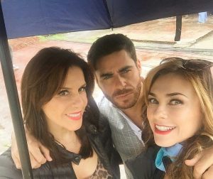 Aracely Arámbula Instagram - Mi Rebe amada siempre en nuestros corazones ♥️🙏 @anaceliaurquidi te abrazo fuerte mi güera recordaremos siempre a nuestra maravillosa compañera, gran Actriz, amiga cómplice de risas y Alegrías 🙏♥️ vuela alto mi querida amada y admirada Rebeca gracias por tanto 🙏♥️😘💕 #LaDoña 💕🙏🙏🙏