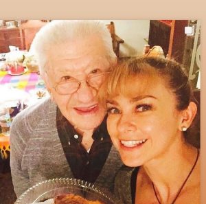 Aracely Arámbula Instagram - GRACIAS ETERNAS POR SER MI GRAN MAESTRO 🙏♥️🎭