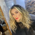Aracely Arámbula Instagram - Feliz Vierneeeeessssss !!!! Mi #Arafamilia hermosa GRACIAS POR TANTO AMOR !!!! Y todos sus mensajes !!!!! ♥️🙏🏻😘aquí filmando para ustedes #Larebelión @streampantaya pronto estaré de vuelta con ustedes ♥️😘🎊