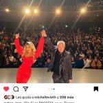 Aracely Arámbula Instagram - FELIZ FELIZ FELIZ CUMPLEAÑOS!!! 🎂🎁🎉🎈🎊 mi adorado Rubins ayer hablamos para desearte LARGA VIDA CON TODA LA SALUD Y MILLONES DE BENDICIONES!!! desde mi locación donde se complicaba la señal para subirles estas fotos de hermosos recuerdos celebró mucho tu vida querido @ruben_lara_ tu sabes cuánto te queremos mi familia y yo y aquí recierdos en mi tierra 🙏🏻♥️ Chihuahua que Alegría siento ver estas fotos me sigo emocionando igual que cuando era niña iba a ese Teatro de los Héroes y soñaba estar ahí y aquí la muestra donde se cumplió ( Lis sueños de cumplen 🙏🏻♥️ no dejemos de perseguirlos y trabajar pars lograrlos con todo el Amor y toda la dedicación) ♥️ soñaba con ser Artista actuar cantar y andar de gira 🎬🎭 gracias por ser un gran amigo y por cumplir juntitos estos sueños y los que faltan FELICIDADES 🎉 QUERIDO NUESTRO !!! Happy Birthday 🎂🎊♥️ TE AMO 🌹♥️