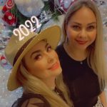 Aracely Arámbula Instagram - FELIZ CUMPLEAÑOS !!! 🎂🎶🎊♥️😘 querida Martha un gusto poder celebrar juntas una vez más tu Vida tantos momentos hermosos y grandes recuerdos desde niñas !!! Te deseo lo mejor LARGA VIDA CON TODA LA SALUD Y MILLONES DE BENDICIONES!!! Abrazote y todo lo mejor para ti y tu bellísima familia los queremos !!!! Aquí varios de tantos recuerdos lindos y los que faltan !!!! Happy happy Birthday 🎂🎁🎉🎈🎊 TE QUIERO MUCHO !!! Aqyu también con nuestra Charly 😘😅🎊🎂 a seguir celebrar!!! @marthitahdz @carlaaraceli