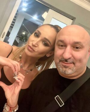 Aram Ananyan Instagram - С праздником мои дорогие 🇷🇺
С Днём России 🫶🏼