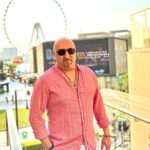 Aram Ananyan Instagram - Никогда не поздно поставить перед собой новую цель. Всё в наших руках и головах. Не сидите на месте в ожидание. Под лежачий камень, вода не течёт. Dubai UAE