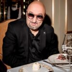 Aram Ananyan Instagram - Не всегда нужно искать в жизни смысл. Иногда попробуйте найти в ней просто удовольствие!!! Жизнь прекрасна…. Да-да, пусть порой она обманчива, жестока, но всё-таки она прекрасна…