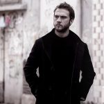 Aras Bulut İynemli Instagram - #cukur yeni bolumuyle bu aksam @showtv de #çukurevimiz