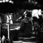 Arijit Singh Instagram - Dhonyobad Kolkata for great memories .. Delhi Next on 22nd Feb ..