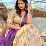 Ariyana Glory Instagram - Wishing you all the A very Happy Sankranthi 🌾🌾 #ariyanaglory #festival #friends #love #avinash #amardeep #aaa Designer:- @twinsdesigners_ Jewellery:- @kushalsfashionjewellery Styled by:- @harinireddym