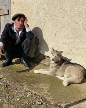 Artem Kalaydzhyan Instagram - На фотке два волка🐺