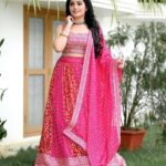 Arya Instagram - Life’s better in pink 🩷 MUA @abilashchickumakeupartist Styling @sabarinathk_ Costume @utsavcelebrates Choker @kallarackalladiescollection Maangtikka @keyaa_by_kartika #dressup #makeup #lovemylife #lovemyjob #lifeisbeautiful #fashion #ethnicwear #pink