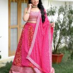 Arya Instagram - Life’s better in pink 🩷 MUA @abilashchickumakeupartist Styling @sabarinathk_ Costume @utsavcelebrates Choker @kallarackalladiescollection Maangtikka @keyaa_by_kartika #dressup #makeup #lovemylife #lovemyjob #lifeisbeautiful #fashion #ethnicwear #pink