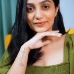 Arya Instagram - I have finally discovered an Ayurvedic Soap that works best for skin problems like acne, blemishes, dark spots and acne marks. It is the Indulekha Soap! I use it daily for my face & body to keep all the skin issues at bay. So if you trust me then get your hands on this soap & let me know your experience in the comments below 💛 #AD #Indulekha #Indulekhasoap #indulekhafacesoap #Blemishfreeskin #Ayurvedic #Fightsacne
