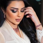 Aseel Hameem Instagram - اطلالتي من حفل اربيل ميك اب وشعر الاخت والصديقه الغاليه @shathaabood0 مجوهراتي من @zoughaibandco.kurdistan تصوير المبدع @jalal_ibrahim_photography