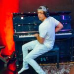 Asher Angel Instagram - 🎹