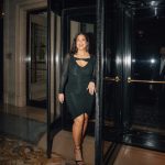 Ashley Graham Instagram - I got hot sauce in my bag 🌶️🔥 @isabelmarant @fsgeorgevparis Four Seasons Hotel George V Paris