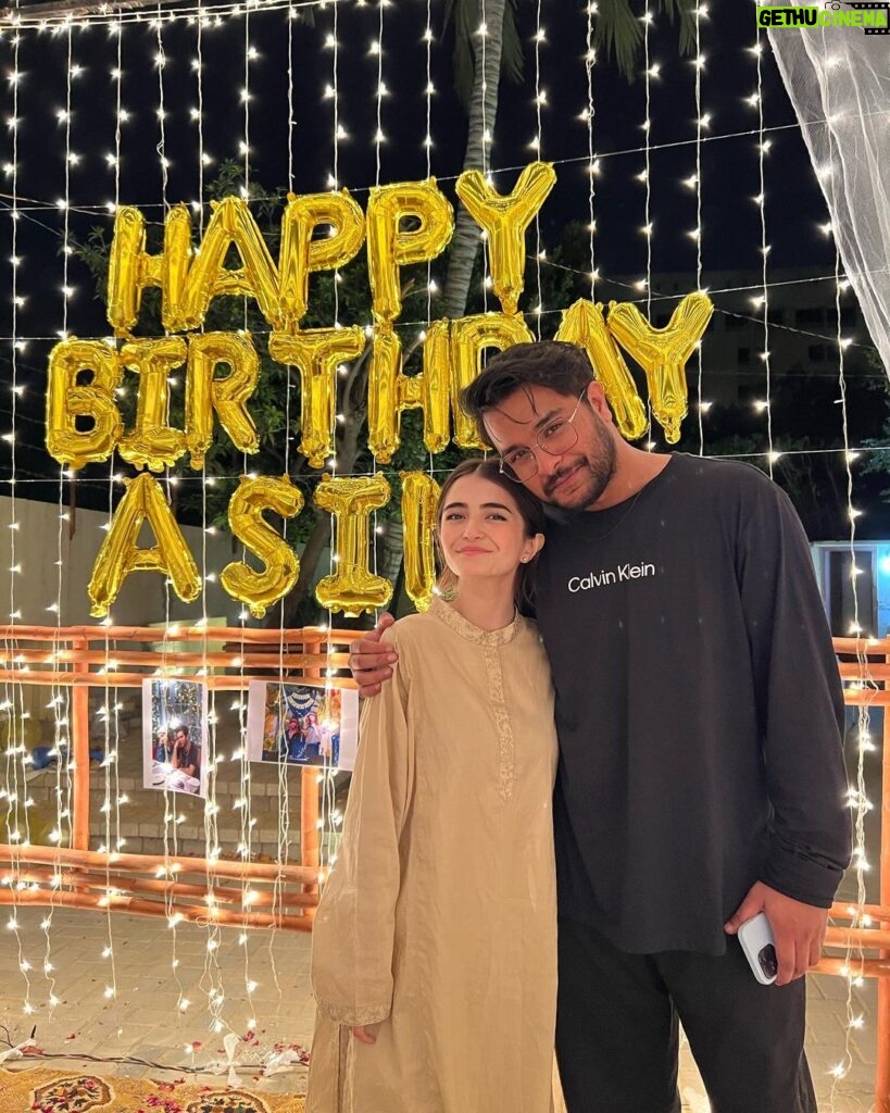 Asim Azhar Instagram - Best. birthday. ever. 💗🎂🎉🎈