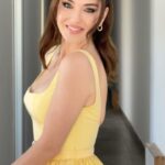 Aslıhan Güner Instagram - Like a princess 👸🏼💛