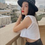 Aslıhan Güner Instagram - ♥️ Kalbime bir sürü kalp ekledim..✨ Bu bir lütuf.. 🫶🏻 Baku, Azerbaijan