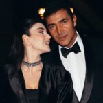 Aslıhan Güner Instagram - Öyle ki;bazen gerçeklerle,rüyalar birbirine karışır…🌪 Dün gibi mesela.. @komutan.filmi #gala 🎬