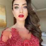 Aslıhan Güner Instagram - 💃🏻✨ Biraz ışıltı,çok teşekkür! 🎉🤟🏻