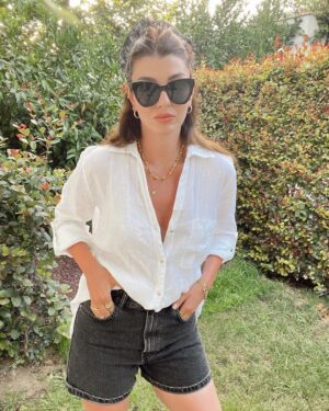 Aslıhan Güner Instagram - 🖤
#sunkissed 💋